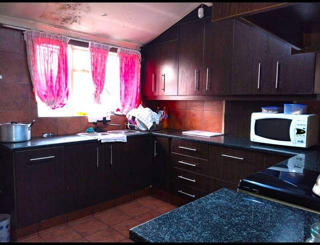 3 BEDROOM HOUSE FOR SALE IN KOOKRUS